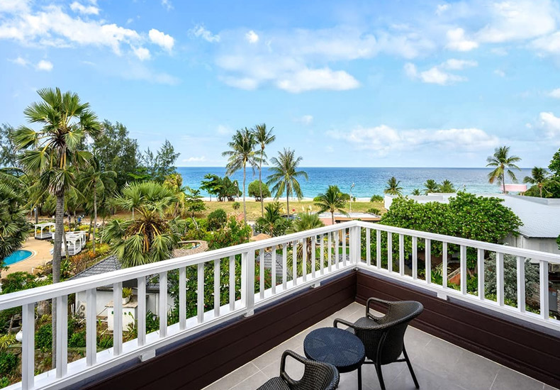 Coffee Talk on Thavorn Palm Beach Resort, Karon Beach