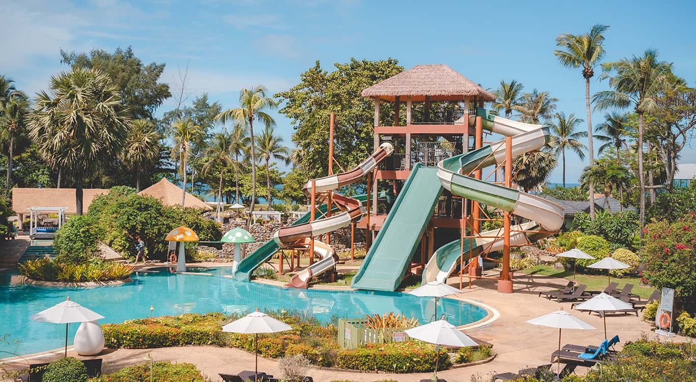 Thavorn Palm Beach Resort - Giant Water Slides