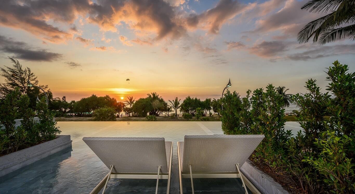 SEAVIEW INFINITY POOL 2-BEDROOM DUPLEX SUITE