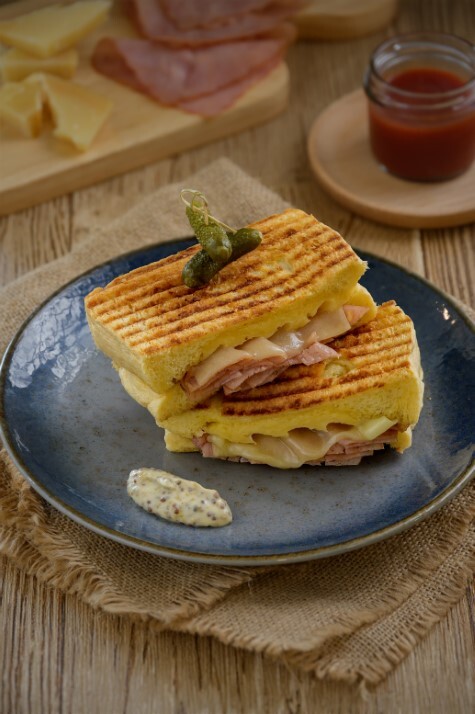 Monte Cristo Ham Cheese Sandwich