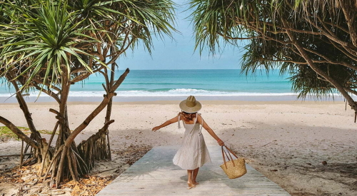 Paradise swimming pool with access to Karon Beach in Phuket