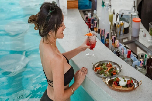 Take a break at our swim-up bar