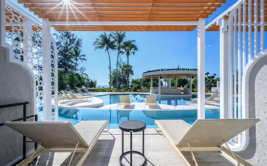 Lagoon Pool Access Deluxe Terrace